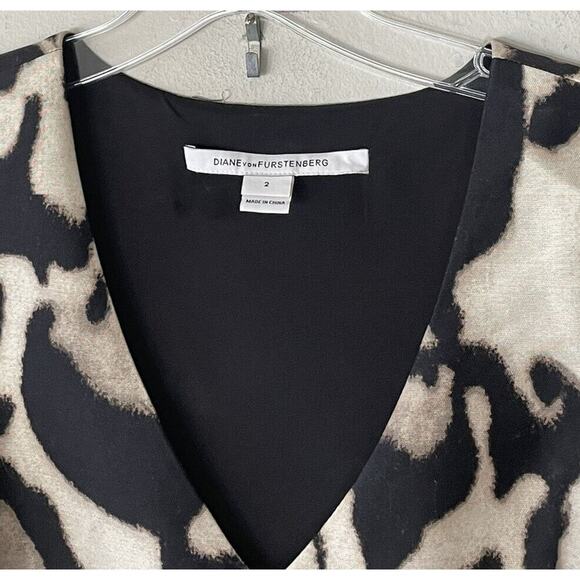 Diane Von Furstenberg DVF Renna Animal Print Fit & Flare Wool Silk Blend Dress 2 - Picture 4 of 6